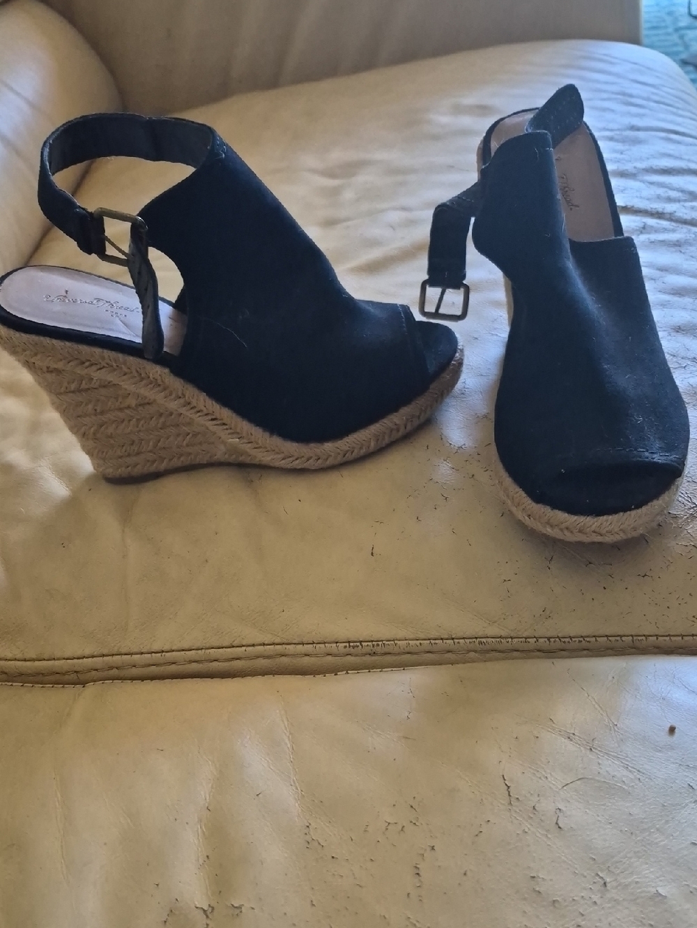 Universal Thread Black Espadrille Wedge Sandals